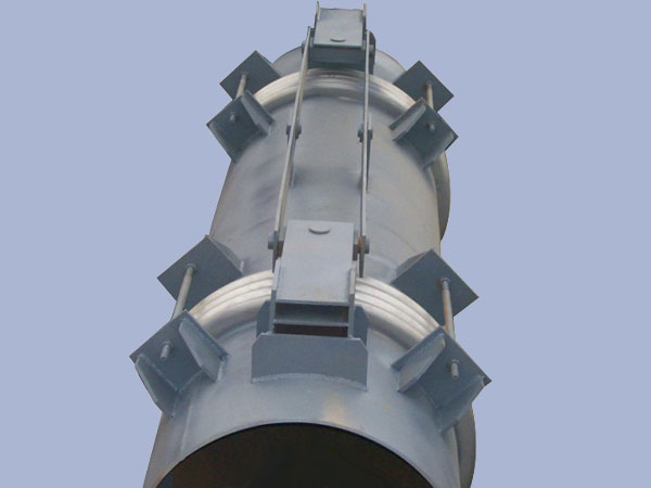 金属补偿器
